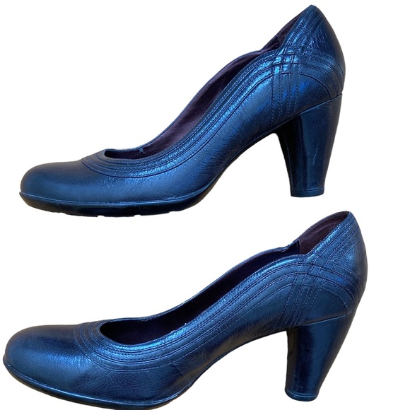 Clarks Indigo navy heel / pumps, size 8 1/2 - Picture 4 of 13